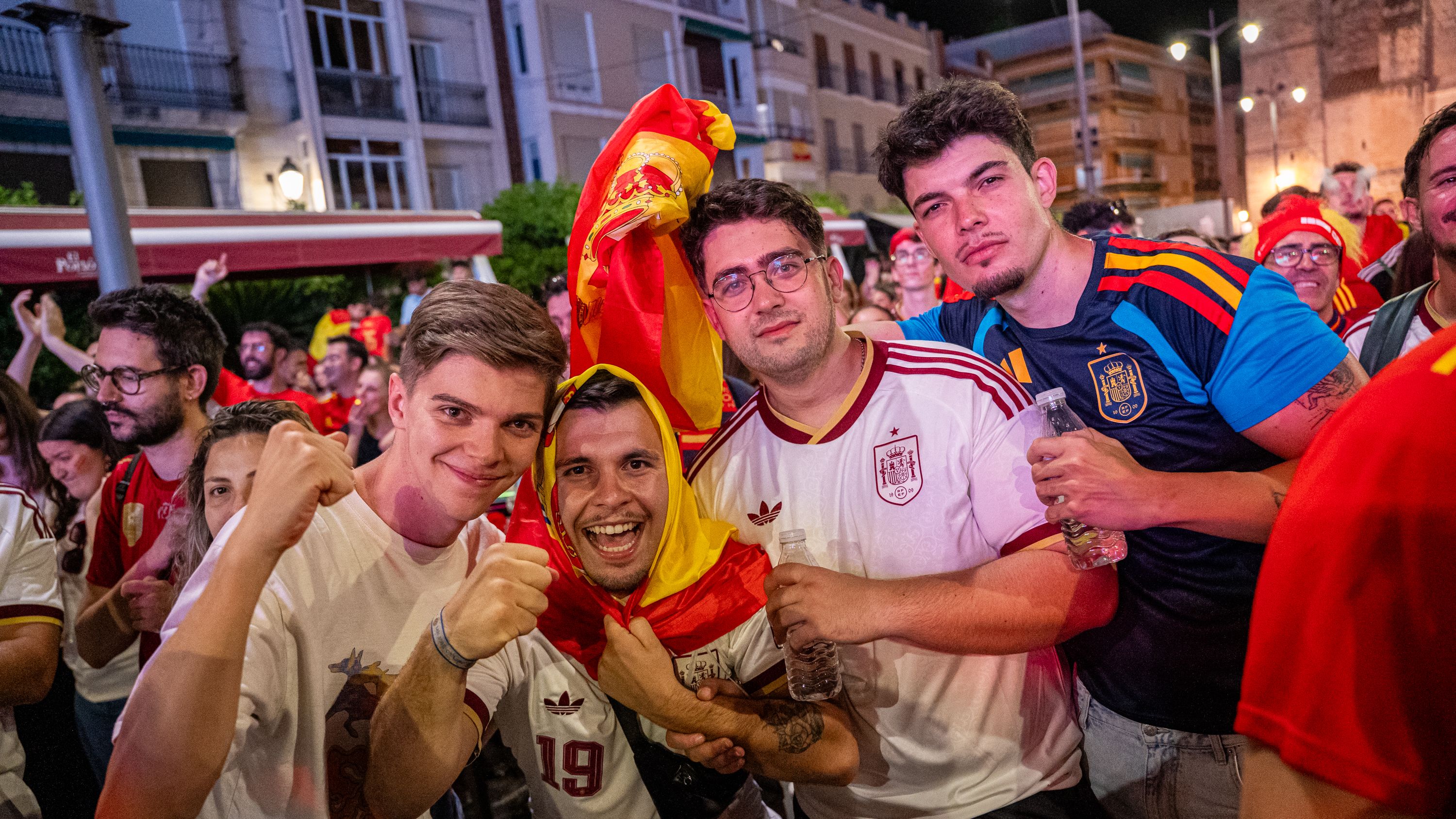 Lucena celebra el Mundial de Fútbol