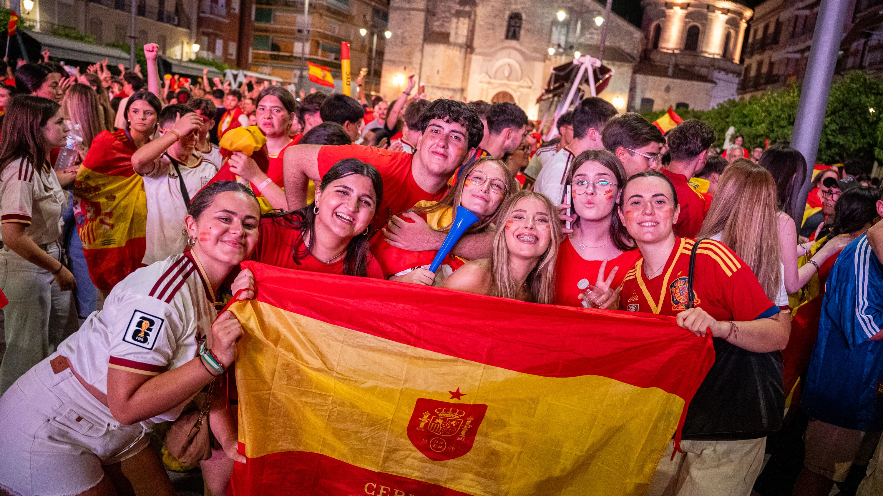 Lucena celebra el Mundial de Fútbol