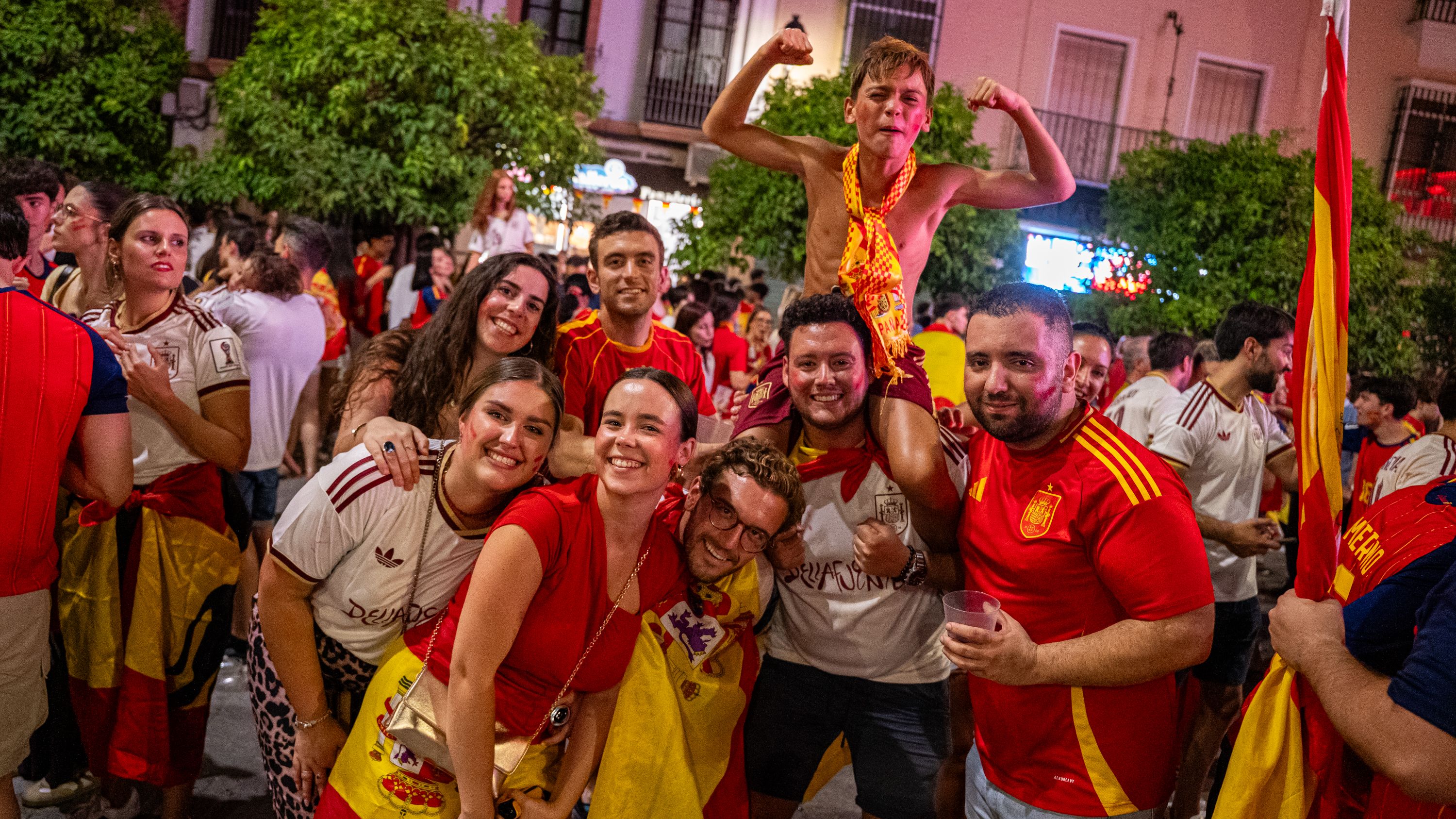Lucena celebra el Mundial de Fútbol