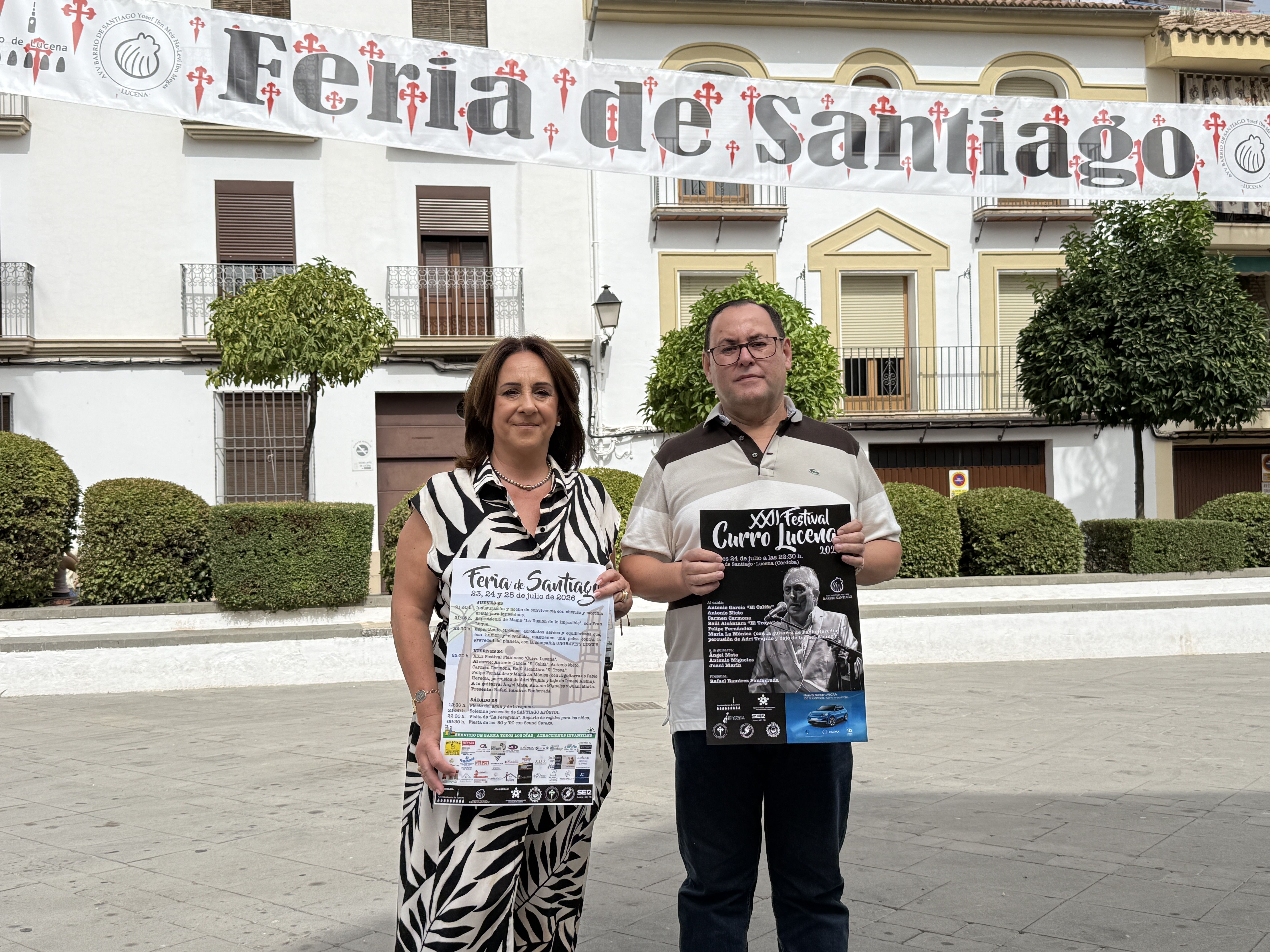 La concejala de Fiestas, Araceli Rodríguez, y el presidente de la Asociación de Vecinos del Barrio de Santiago, Francis Díaz, durante la presentación de la programación de la Feria de Santiago 2026. La concejala de Fiestas, Araceli Rodríguez, y el presidente de la Asociación de Vecinos del Barrio de Santiago, Francis Díaz, durante la presentación de la programación de la Feria de Santiago 2026.