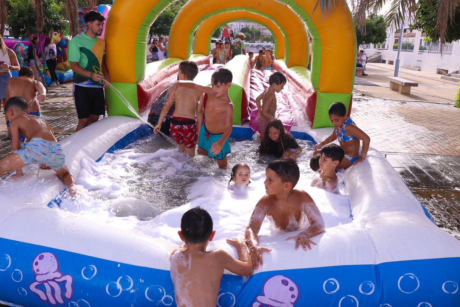 Castillos hinchables acuáticos 1