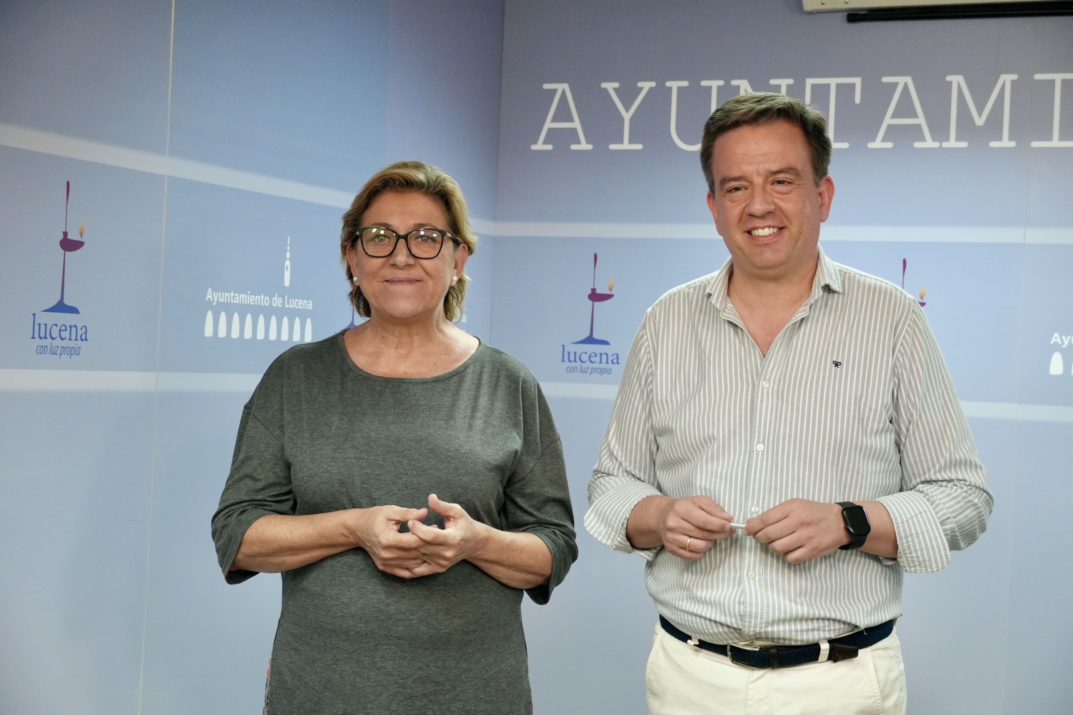 Aurelio Fernández y Charo Valverde tras la rueda de prensa