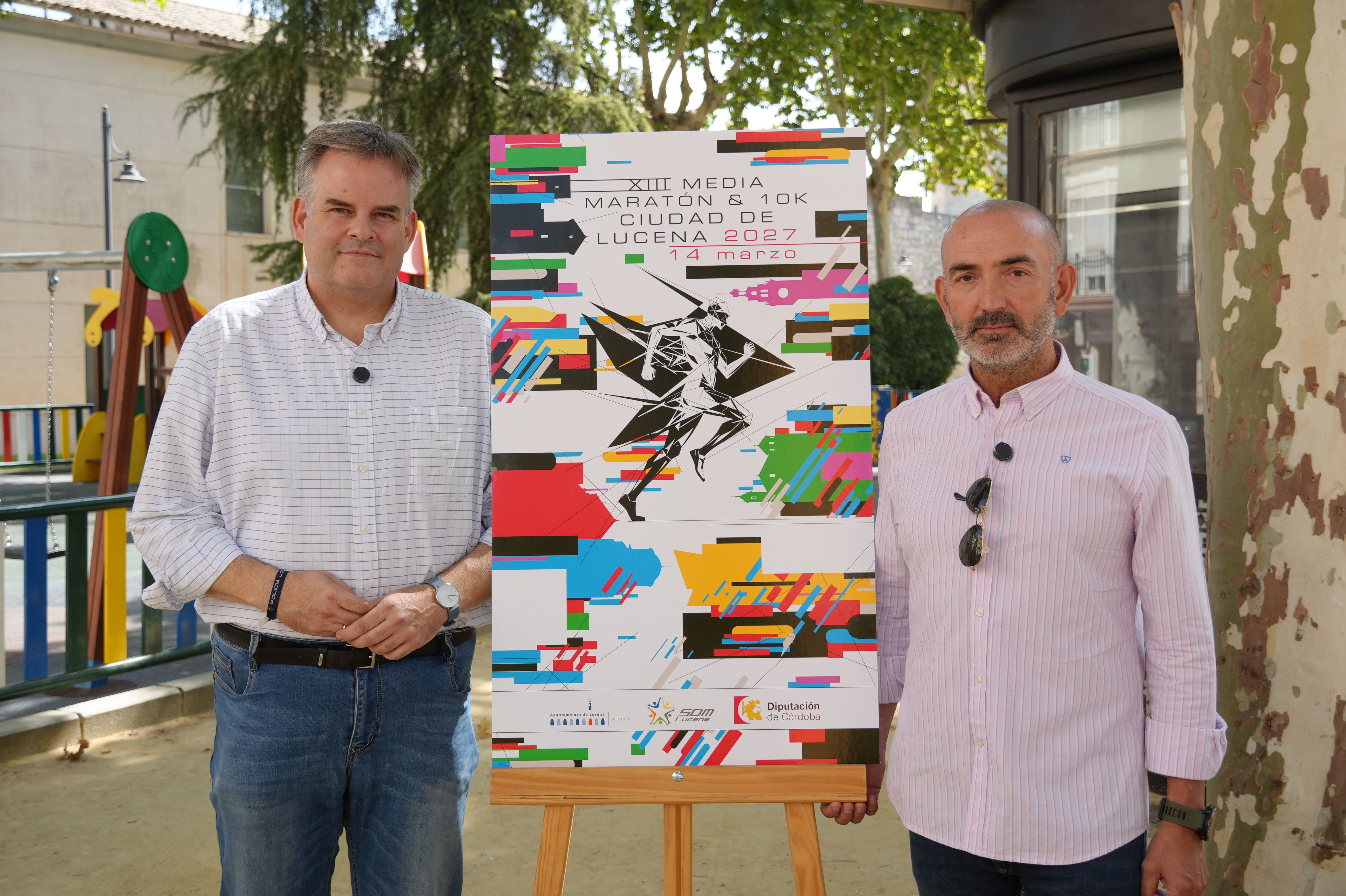 Ángel Novillo y Pedro Díaz durante la presentación de la Media Maratón de Lucena
