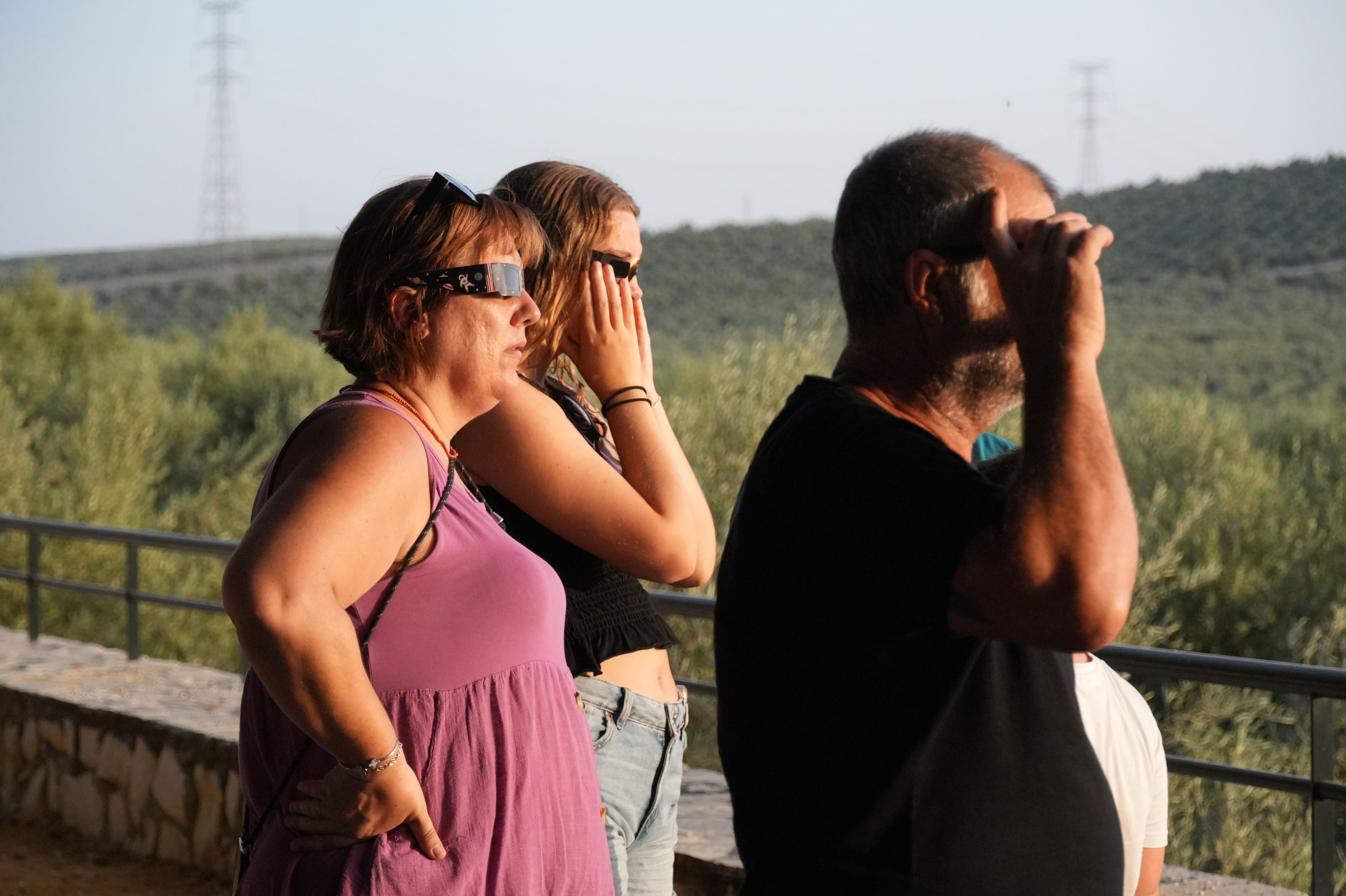 Eclipse de sol en la Vía Verde de Las Navas