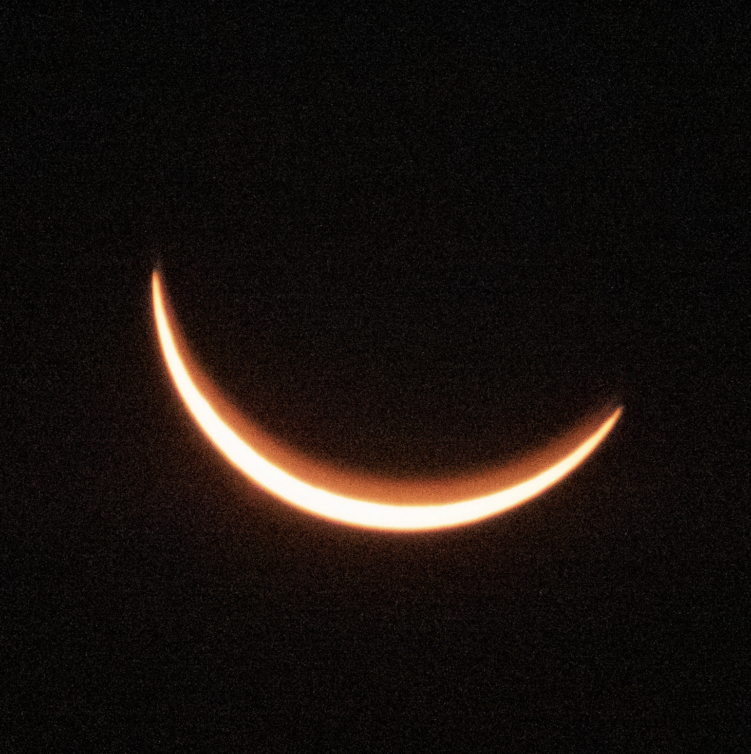 Eclipse solar en la Sierra de Aras. (Imagen: Joaquin Ferrer)