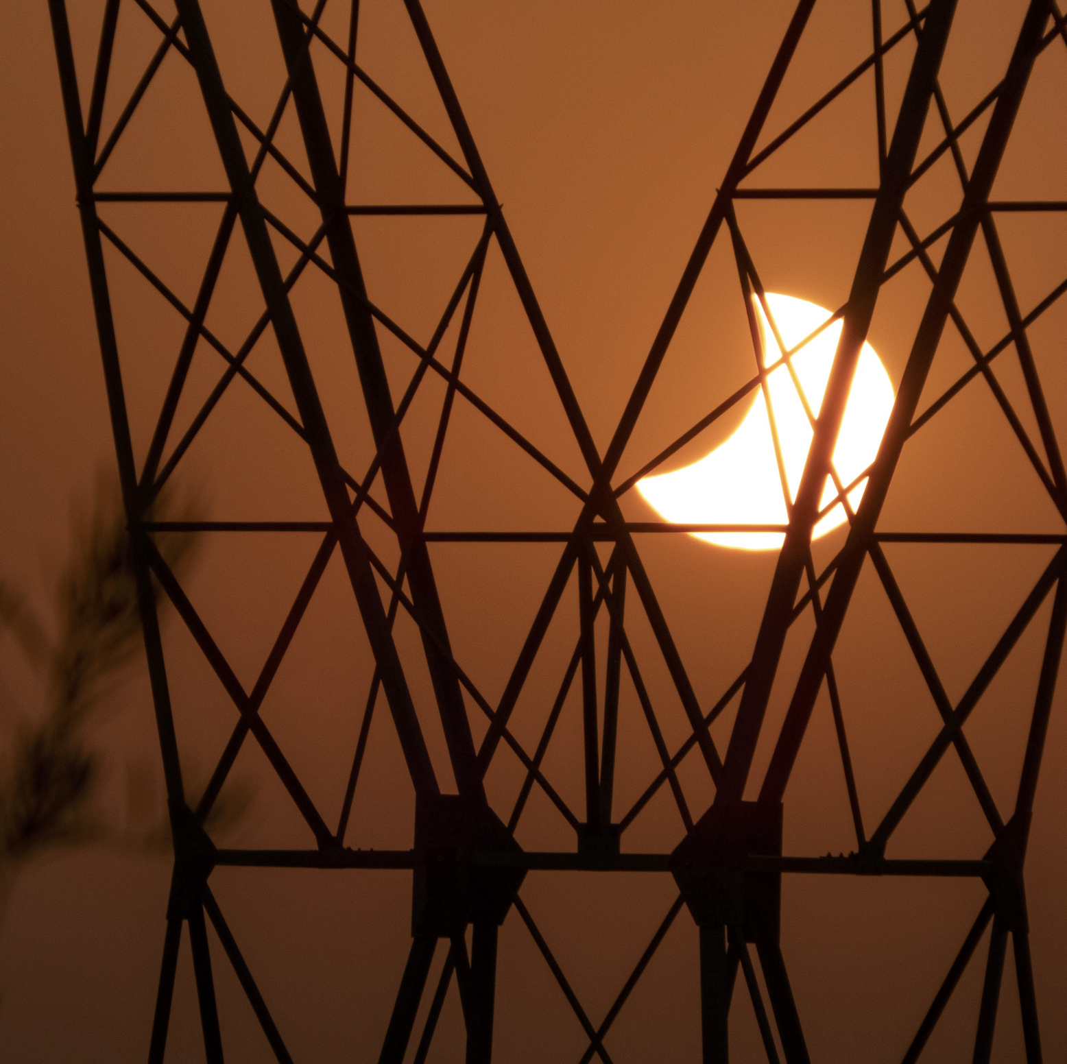 Eclipse solar en la Sierra de Aras. (Imagen: Joaquin Ferrer)