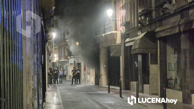 Incendio en un aparcamiento de la calle Las Tiendas durante la pasada madrugada Incendio en un aparcamiento de la calle Las Tiendas durante la pasada madrugada