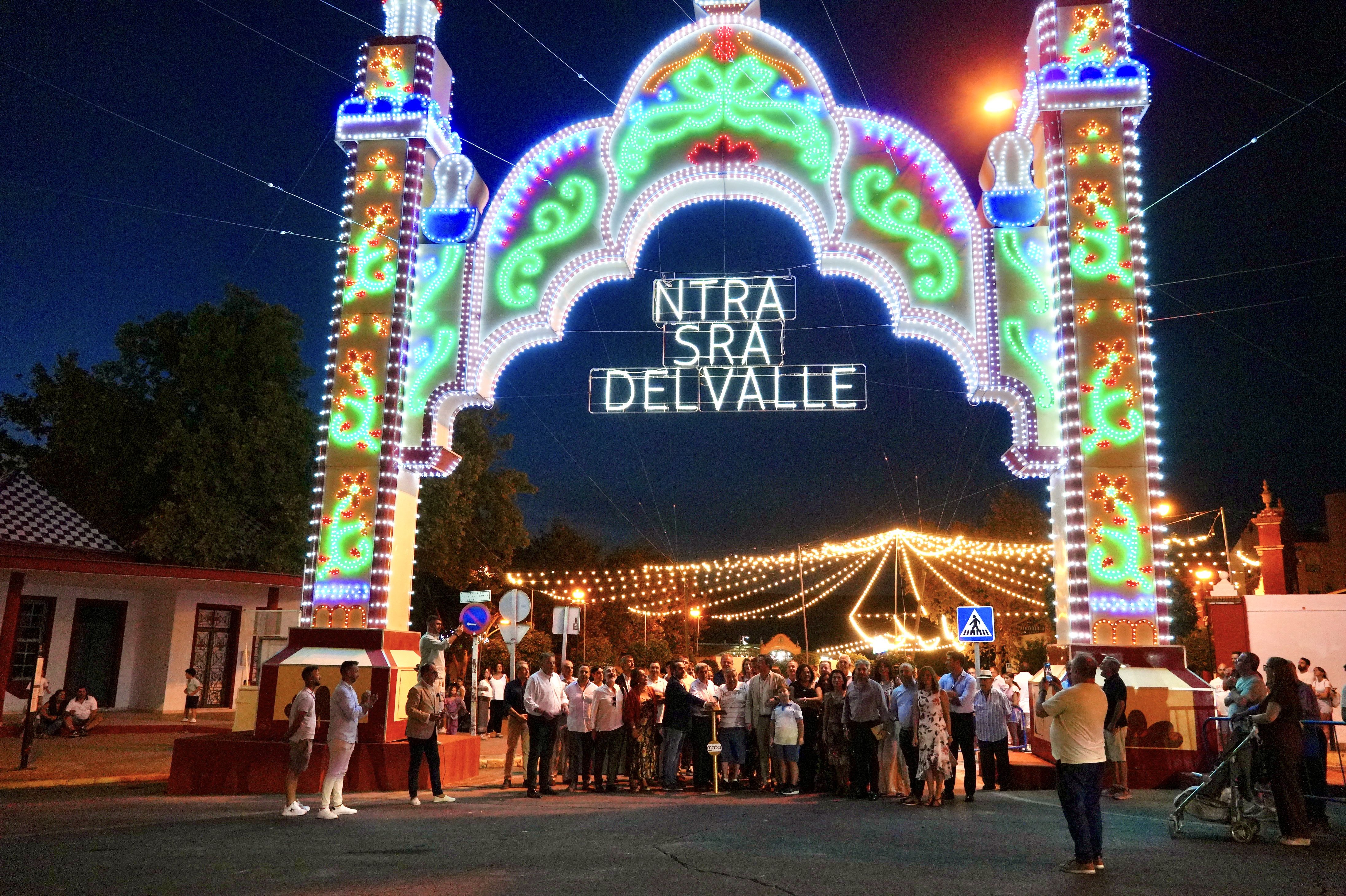 Encendido el alumbrado de la Feria del Valle