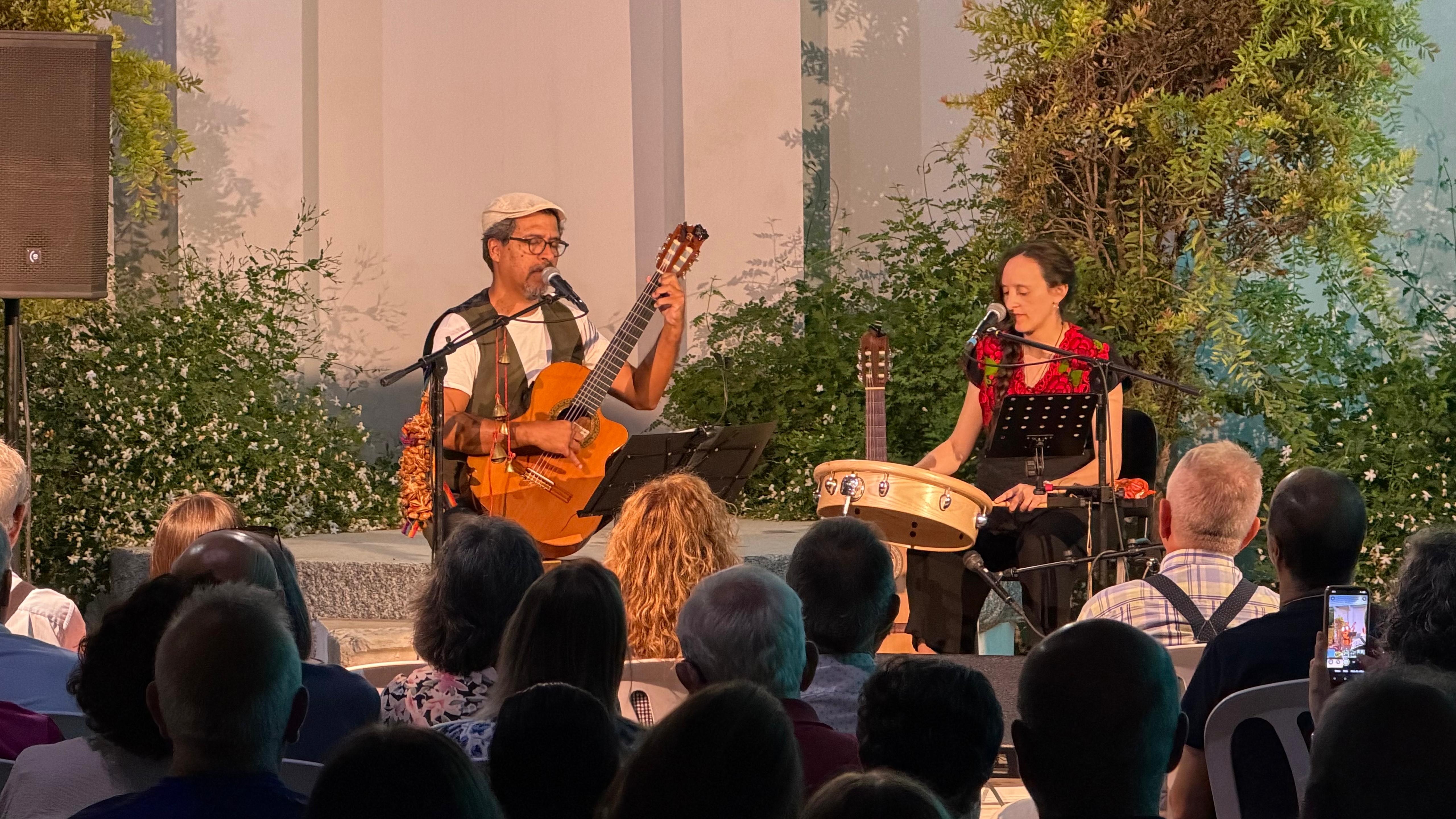 Gaddafi Núñez y Juana Gaitán abrieron el III Lucena Guitar Fest en la Casa de los Mora