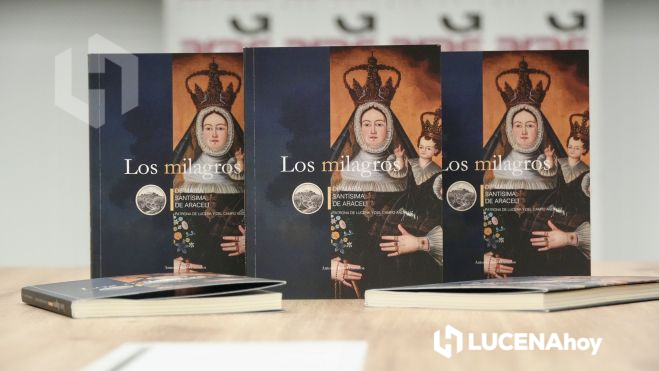 Varios ejemplares del libro presentado hoy. Varios ejemplares del libro presentado hoy.