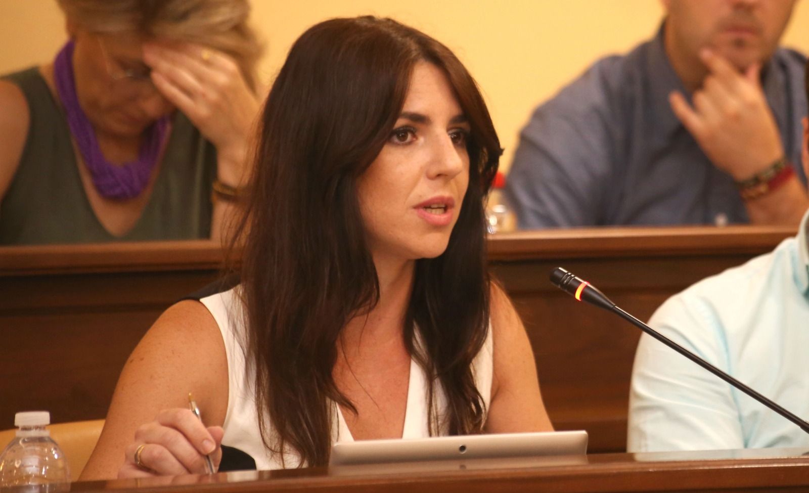 Purificación Joyera, edil de Ciudadanos, durante una intervención en un pleno reciente