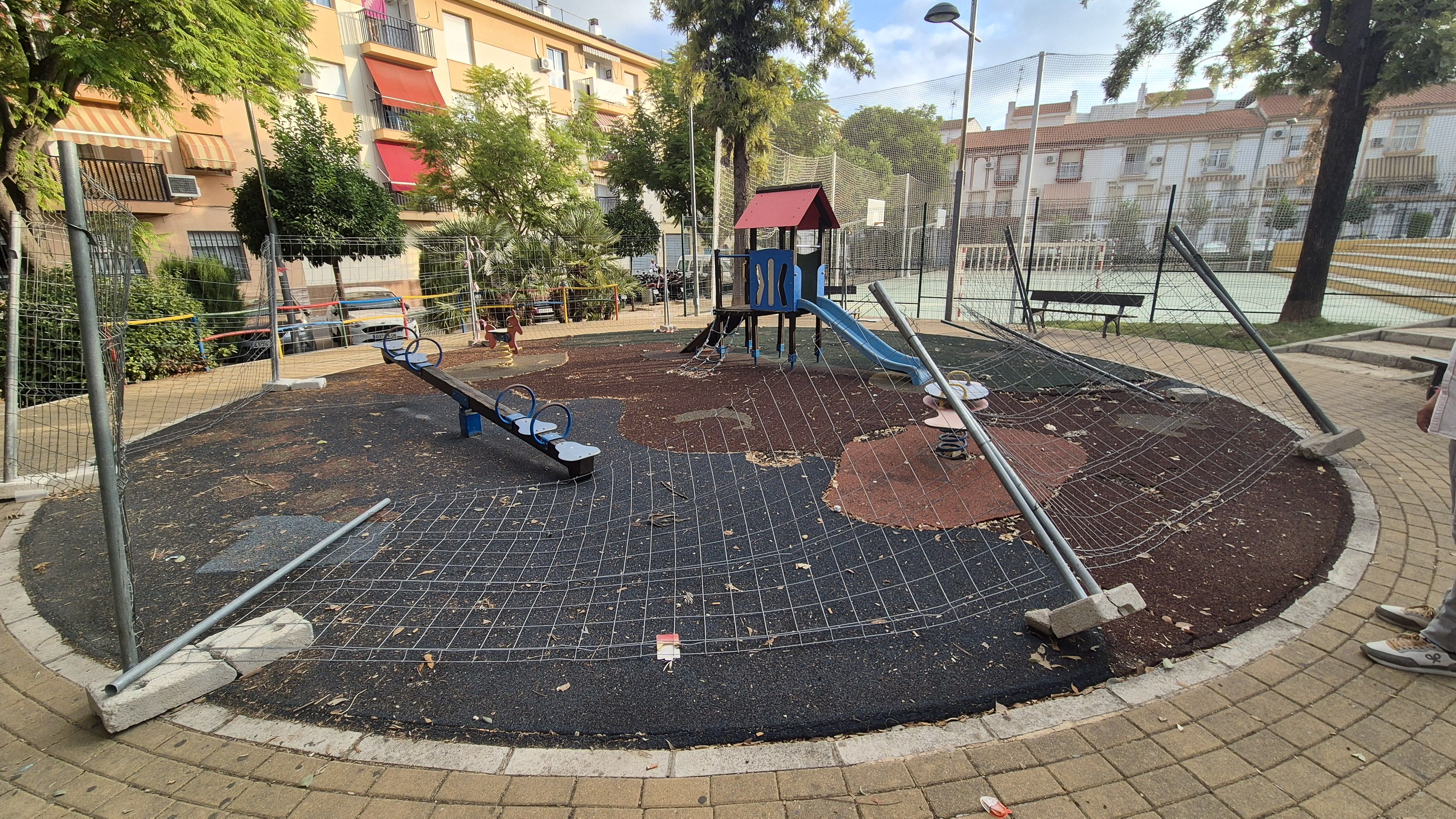 Parque infantil Plaza de Andalucía. Foto: PSOE Lucena