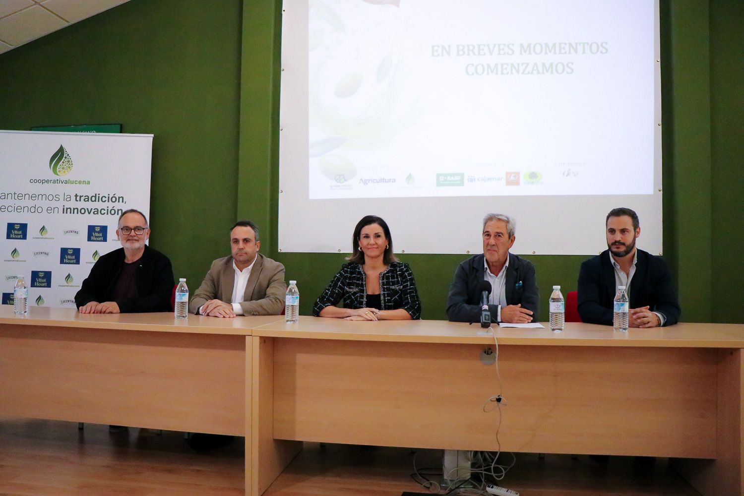 Mesa Redonda Cooperativa 1