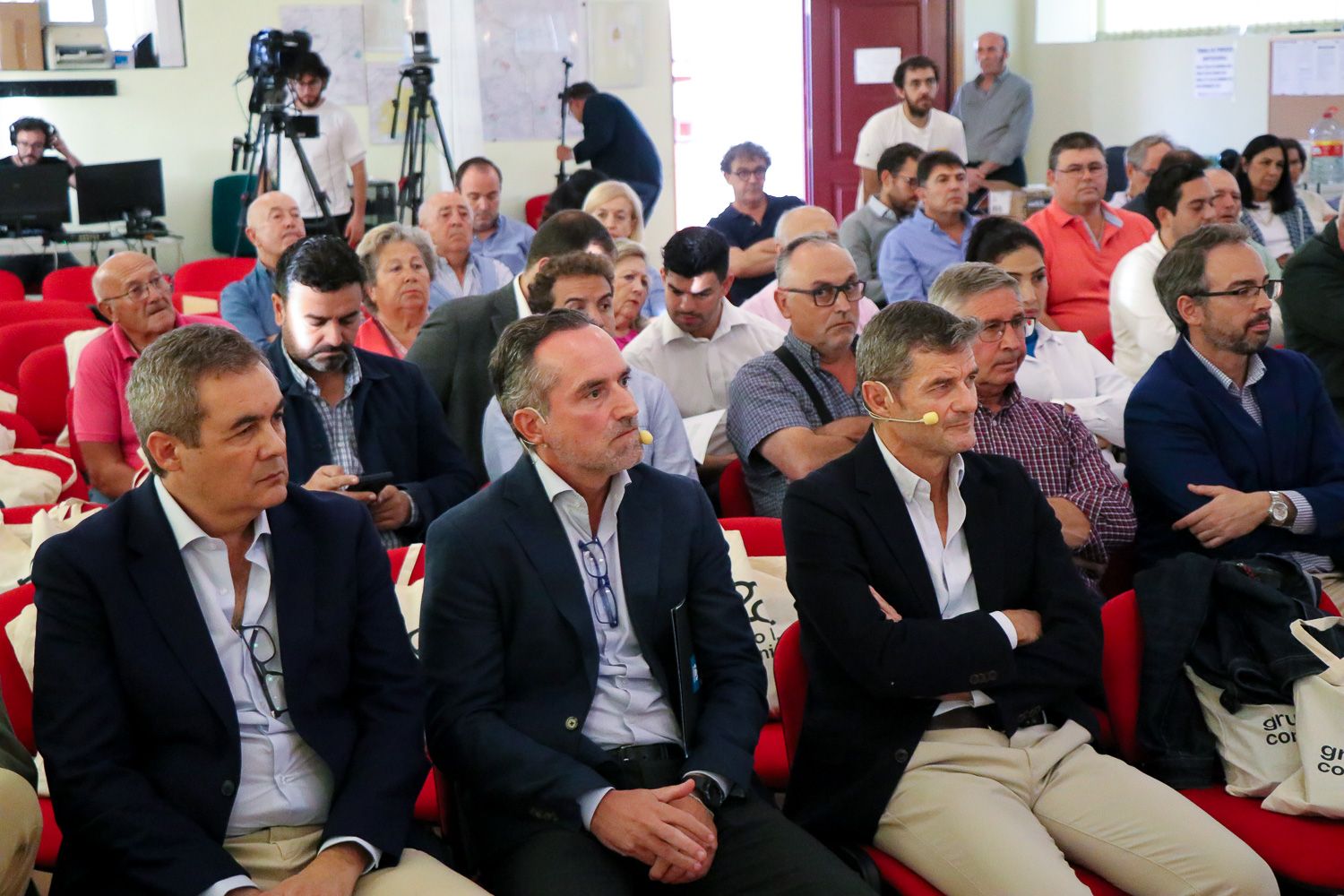 Mesa Redonda Cooperativa 4