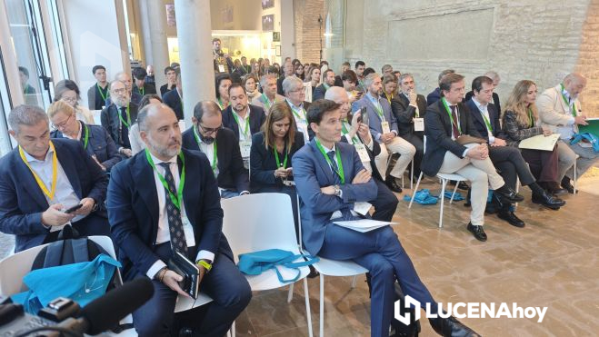 Asistentes a la presentación de 