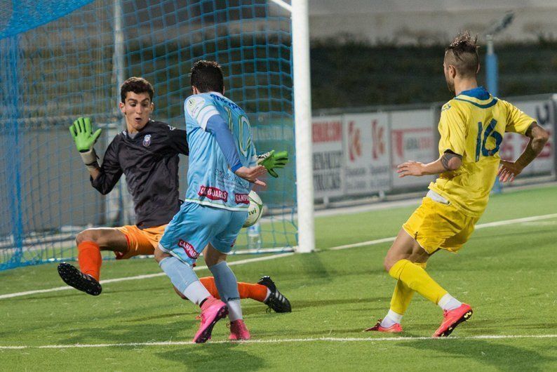 Galería: 'No a la violencia en el fútbol' e imágenes del Ciudad de Lucena-Nervión