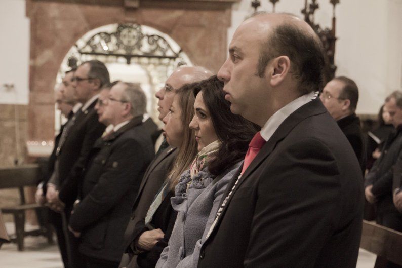 Galería: La Misa del Cofrade se celebra en el templo de San Mateo