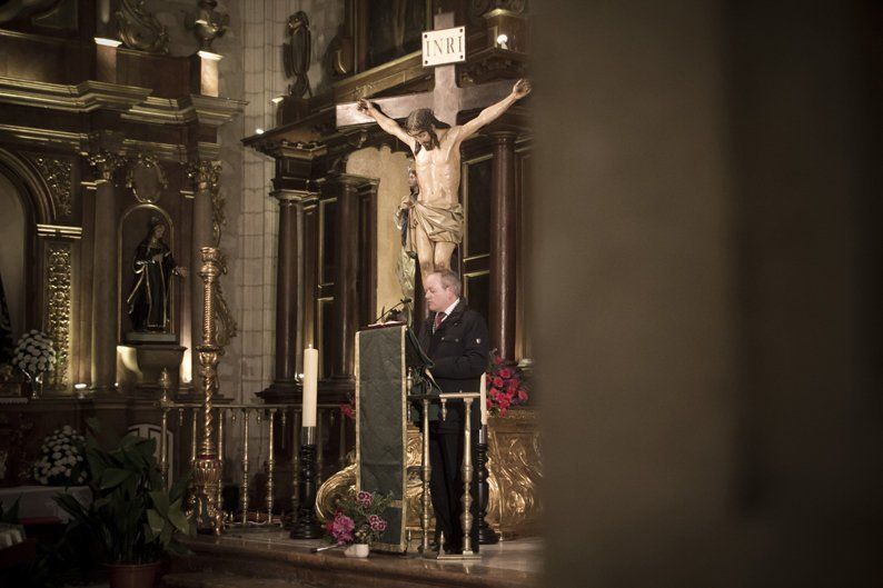 Galería: La Misa del Cofrade se celebra en el templo de San Mateo