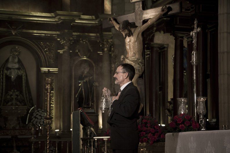 Galería: La Misa del Cofrade se celebra en el templo de San Mateo