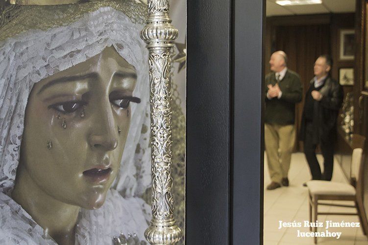 Galería: La cofradía del Amor y Paz elige la II Jornada de Puertas Abiertas de Casas de Hermandad para presentar la nueva túnica del Cristo de la Crucifixión