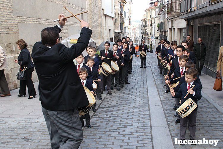 Galería: La cofradía del Amor y Paz elige la II Jornada de Puertas Abiertas de Casas de Hermandad para presentar la nueva túnica del Cristo de la Crucifixión