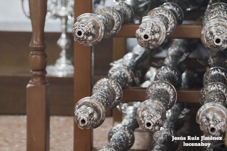 Galería: La cofradía del Amor y Paz elige la II Jornada de Puertas Abiertas de Casas de Hermandad para presentar la nueva túnica del Cristo de la Crucifixión