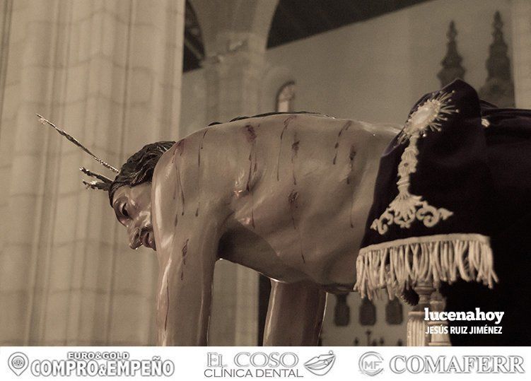 Galería Gráfica: El Cristo de la Humillación hace Vía Crucis en el interior del templo de San Mateo por la lluvia Galería Gráfica: El Cristo de la Humillación hace Vía Crucis en el interior del templo de San Mateo por la lluvia