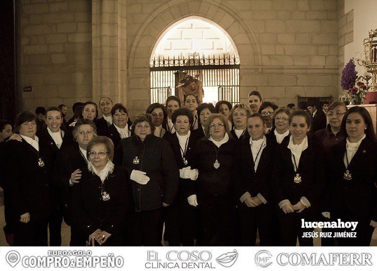 Galería Gráfica: El Cristo de la Humillación hace Vía Crucis en el interior del templo de San Mateo por la lluvia Galería Gráfica: El Cristo de la Humillación hace Vía Crucis en el interior del templo de San Mateo por la lluvia