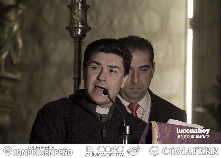 Galería Gráfica: El Cristo de la Humillación hace Vía Crucis en el interior del templo de San Mateo por la lluvia Galería Gráfica: El Cristo de la Humillación hace Vía Crucis en el interior del templo de San Mateo por la lluvia