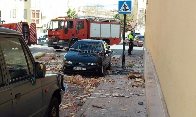 Galería: Explosión de gas en un piso de la calle Sevilla