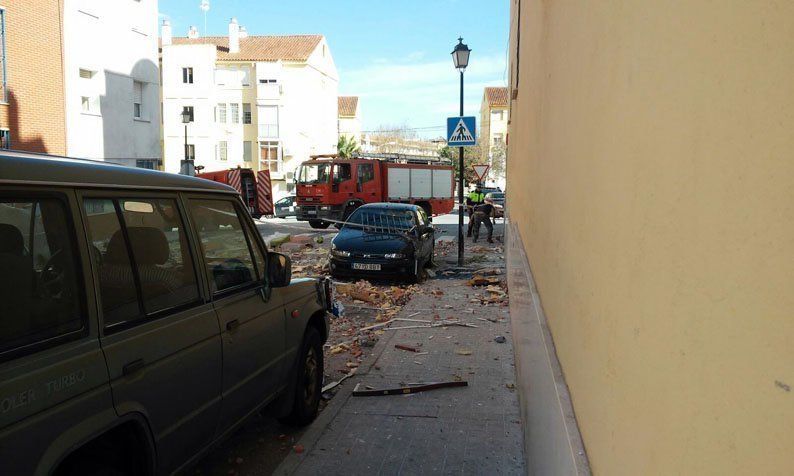 Galería: Explosión de gas en un piso de la calle Sevilla