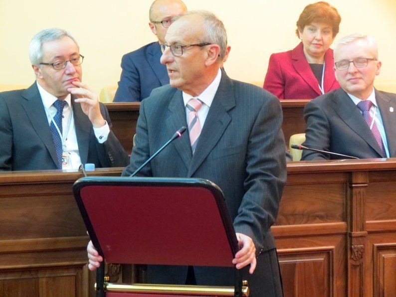 Club Koryo, Despertar-Proyecto Hombre, Infancia Solidaria y Juan González Palma recogen la Bandera de Andalucía