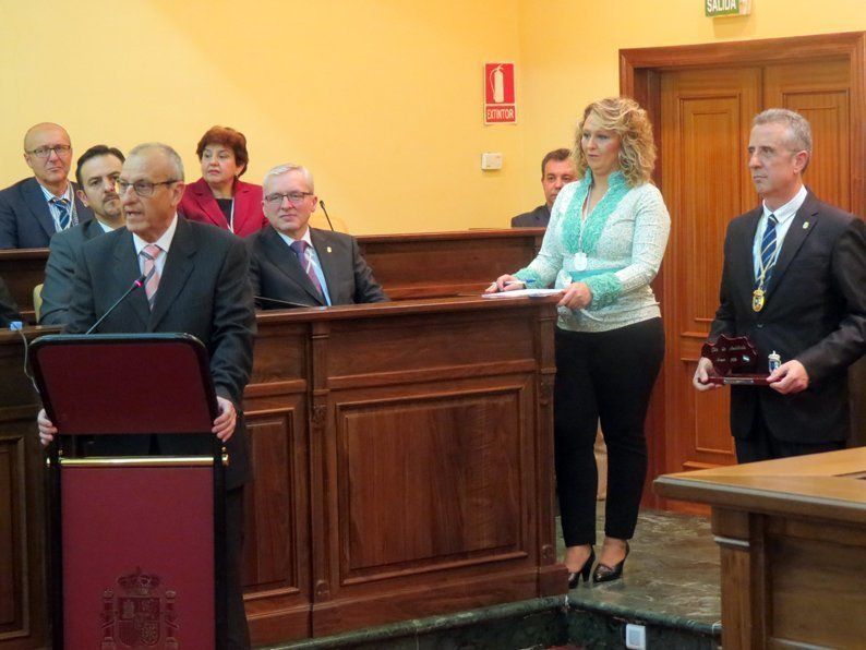 Club Koryo, Despertar-Proyecto Hombre, Infancia Solidaria y Juan González Palma recogen la Bandera de Andalucía