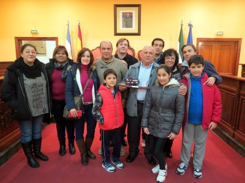 Club Koryo, Despertar-Proyecto Hombre, Infancia Solidaria y Juan González Palma recogen la Bandera de Andalucía