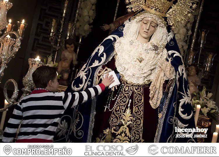 Galería: Besamanos de la Virgen de la Pasión