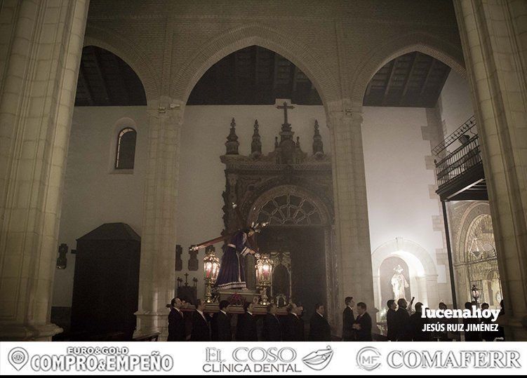 Galería: El viacrucis del Stmo. Cristo del Amor cierra un intenso viernes de Cuaresma