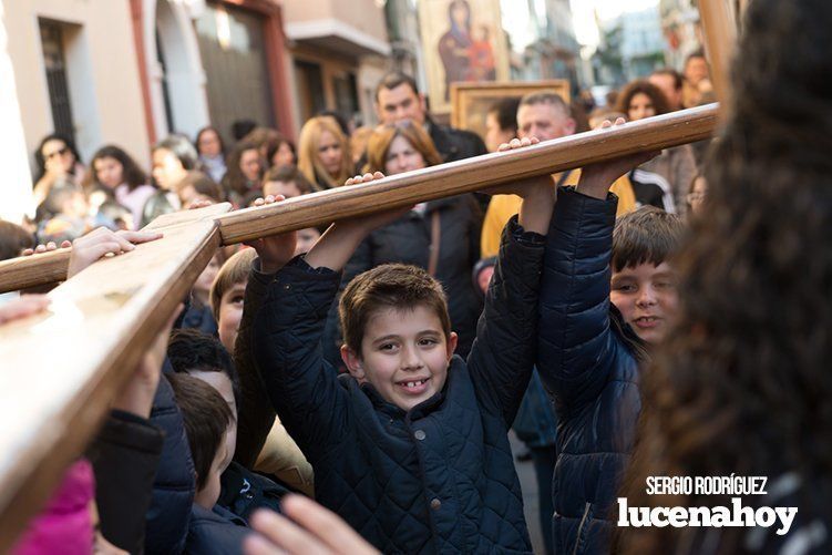 Galería: La Cruz de los Jóvenes visita Lucena por segunda vez, siendo recibida por los niños de catequesis y la Agrupación de Cofradías Galería: La Cruz de los Jóvenes visita Lucena por segunda vez, siendo recibida por los niños de catequesis y la Agrupación de Cofradías