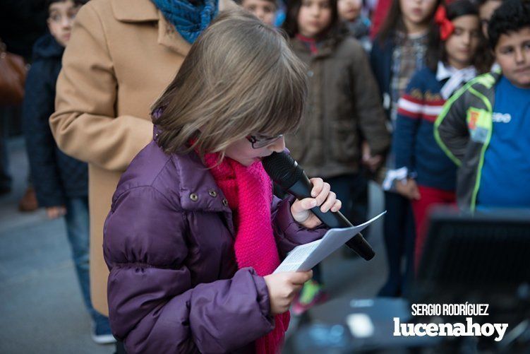 Galería: La Cruz de los Jóvenes visita Lucena por segunda vez, siendo recibida por los niños de catequesis y la Agrupación de Cofradías