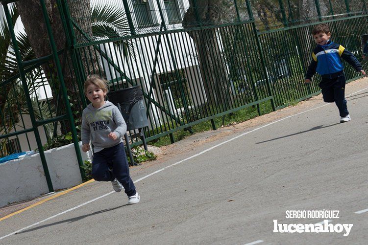 Galería: Los niños y profesores del Colegio Virgen de Araceli corren para Manos Unidas