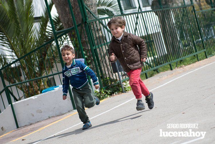 Galería: Los niños y profesores del Colegio Virgen de Araceli corren para Manos Unidas