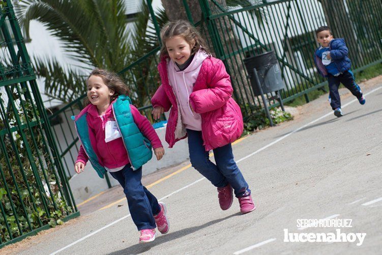 Galería: Los niños y profesores del Colegio Virgen de Araceli corren para Manos Unidas