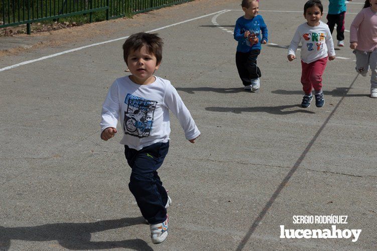 Galería: Los niños y profesores del Colegio Virgen de Araceli corren para Manos Unidas