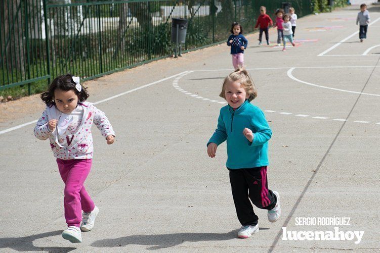 Galería: Los niños y profesores del Colegio Virgen de Araceli corren para Manos Unidas