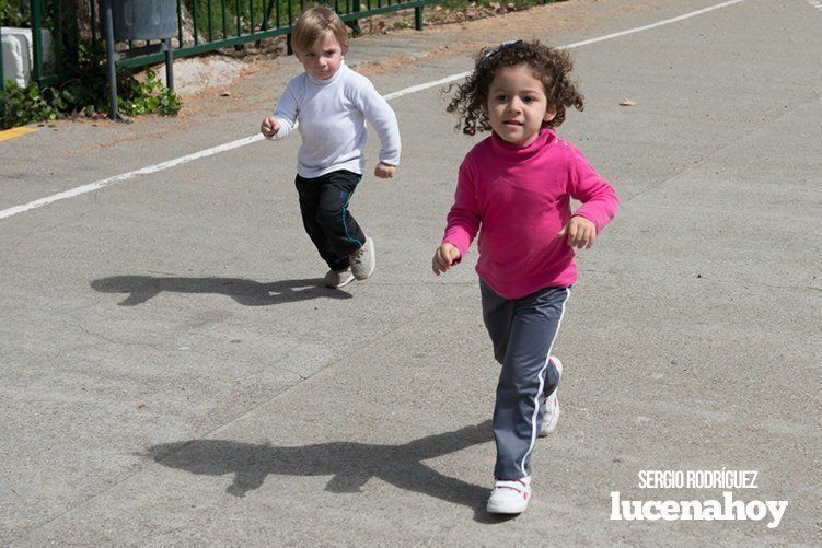 Galería: Los niños y profesores del Colegio Virgen de Araceli corren para Manos Unidas