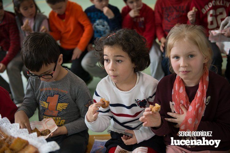 Galería: El colegio Virgen de Araceli celebra su IV Degustación de Dulces Tradicionales organizada por el AMPA del centro