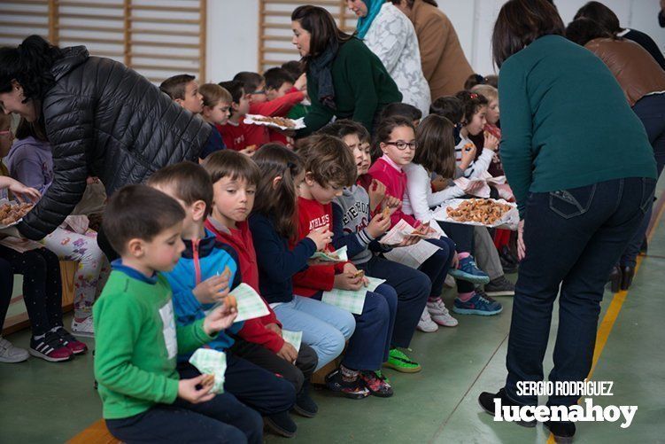 Galería: El colegio Virgen de Araceli celebra su IV Degustación de Dulces Tradicionales organizada por el AMPA del centro Galería: El colegio Virgen de Araceli celebra su IV Degustación de Dulces Tradicionales organizada por el AMPA del centro