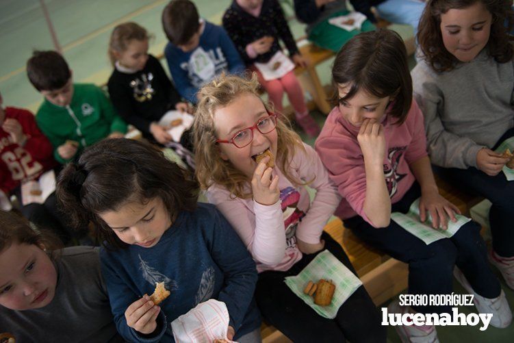 Galería: El colegio Virgen de Araceli celebra su IV Degustación de Dulces Tradicionales organizada por el AMPA del centro