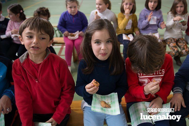 Galería: El colegio Virgen de Araceli celebra su IV Degustación de Dulces Tradicionales organizada por el AMPA del centro