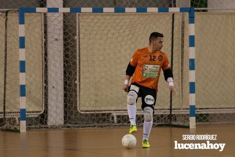 Galería: Viernes de dolores para el Lucena Futsal, que cae 3-5 frente al Triana