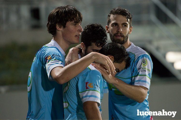  Javi Ruiz, a la derecha, en un partido del Ciudad de Lucena. ARCHIVO/SERGIO RODRÍGUEZ 